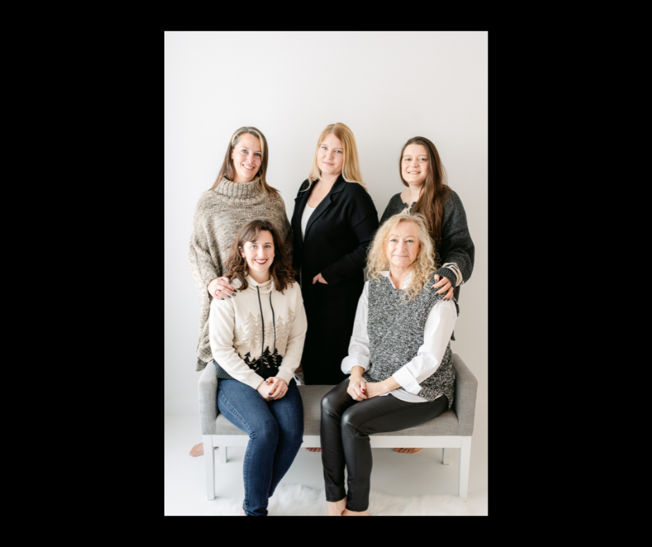 Ladies fashion and lounge!